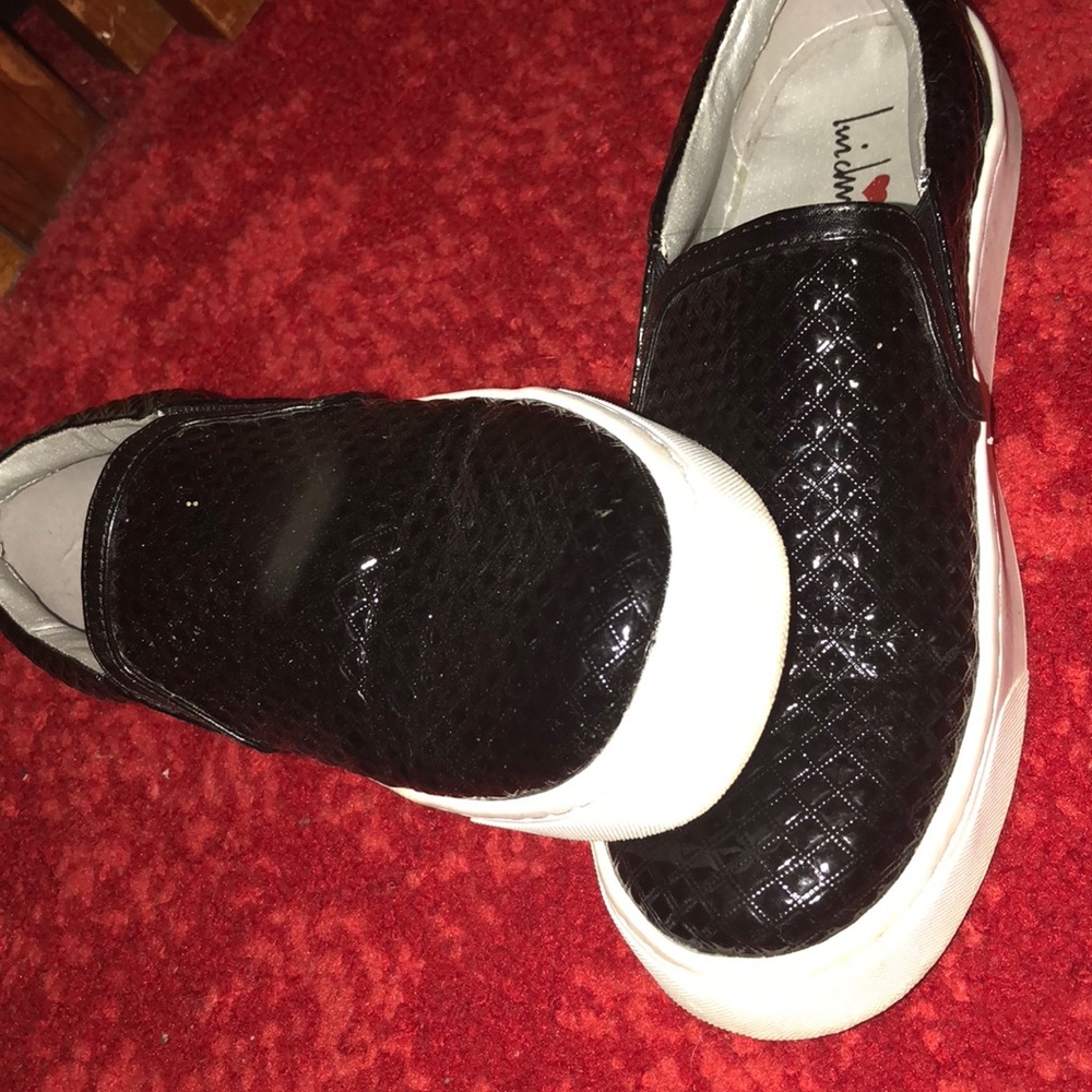 Black shoes